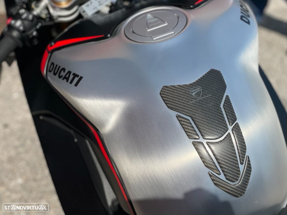 Ducati Panigale V4 SP DARK STEALTH - 6