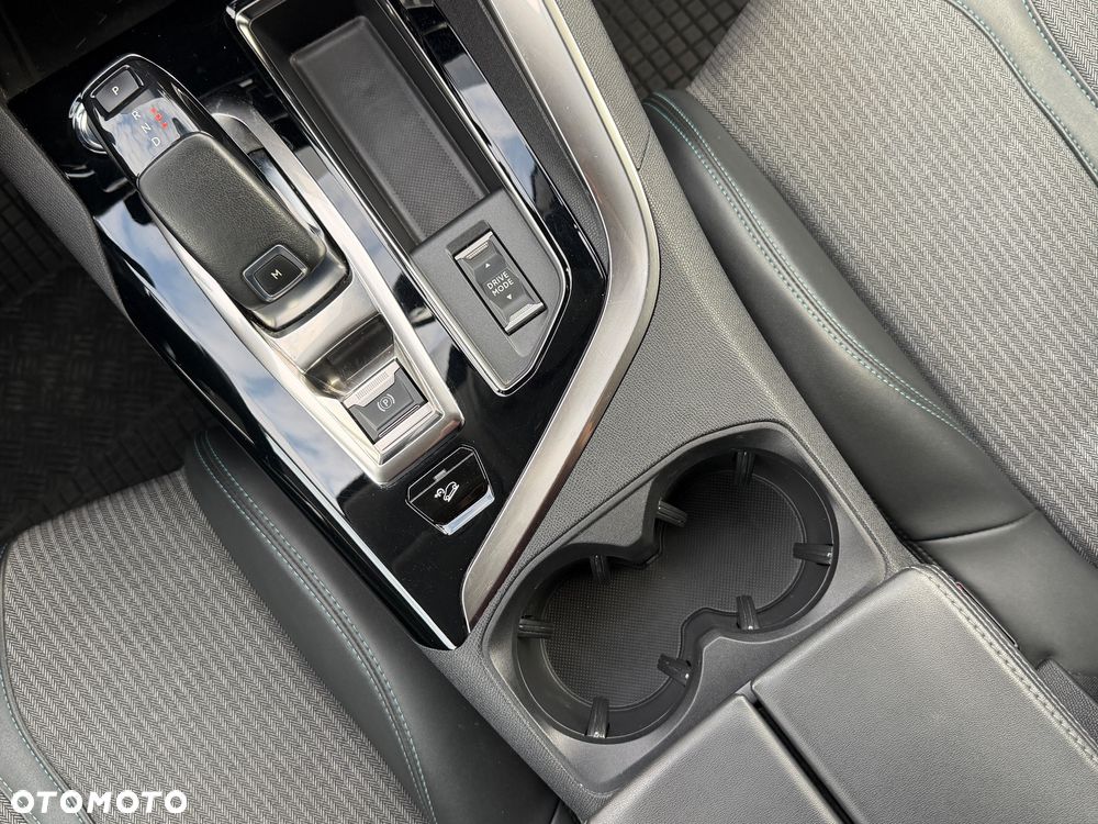 Peugeot 5008 BlueHDi 130 EAT8 Allure Pack - 23