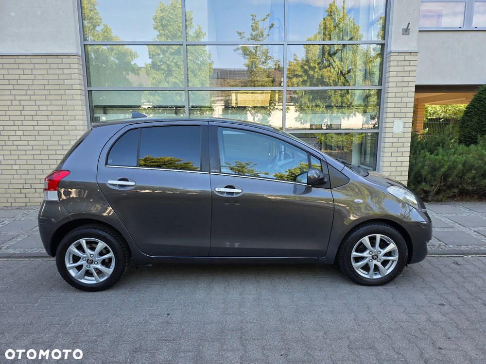 Toyota Yaris - 8