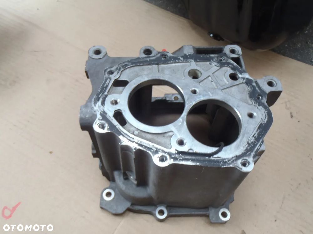 obudowa korpus dzwon skrzynia biegów seicento punto panda grande evo 500 punto fiorino seicento uno cinqecento 900 1.1 - 16