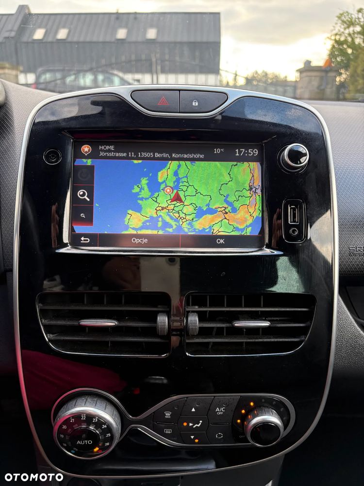 Renault Clio TCe 90 Limited - 16