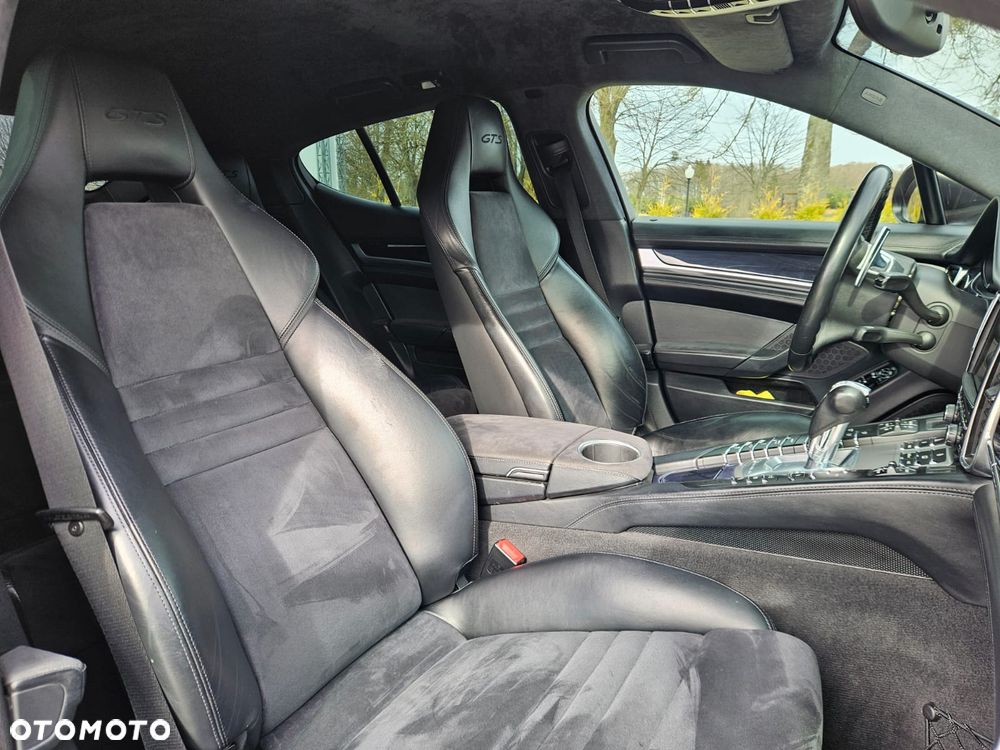 Porsche Panamera - 11