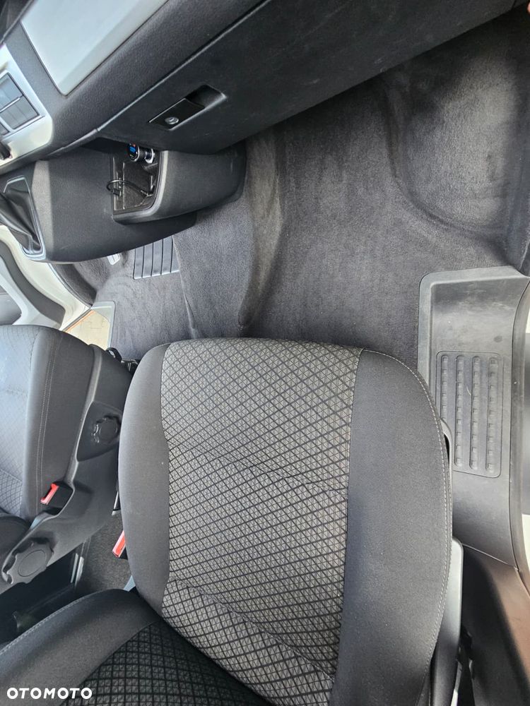 Volkswagen Multivan 2.0 TDI L1 Highline DSG - 4