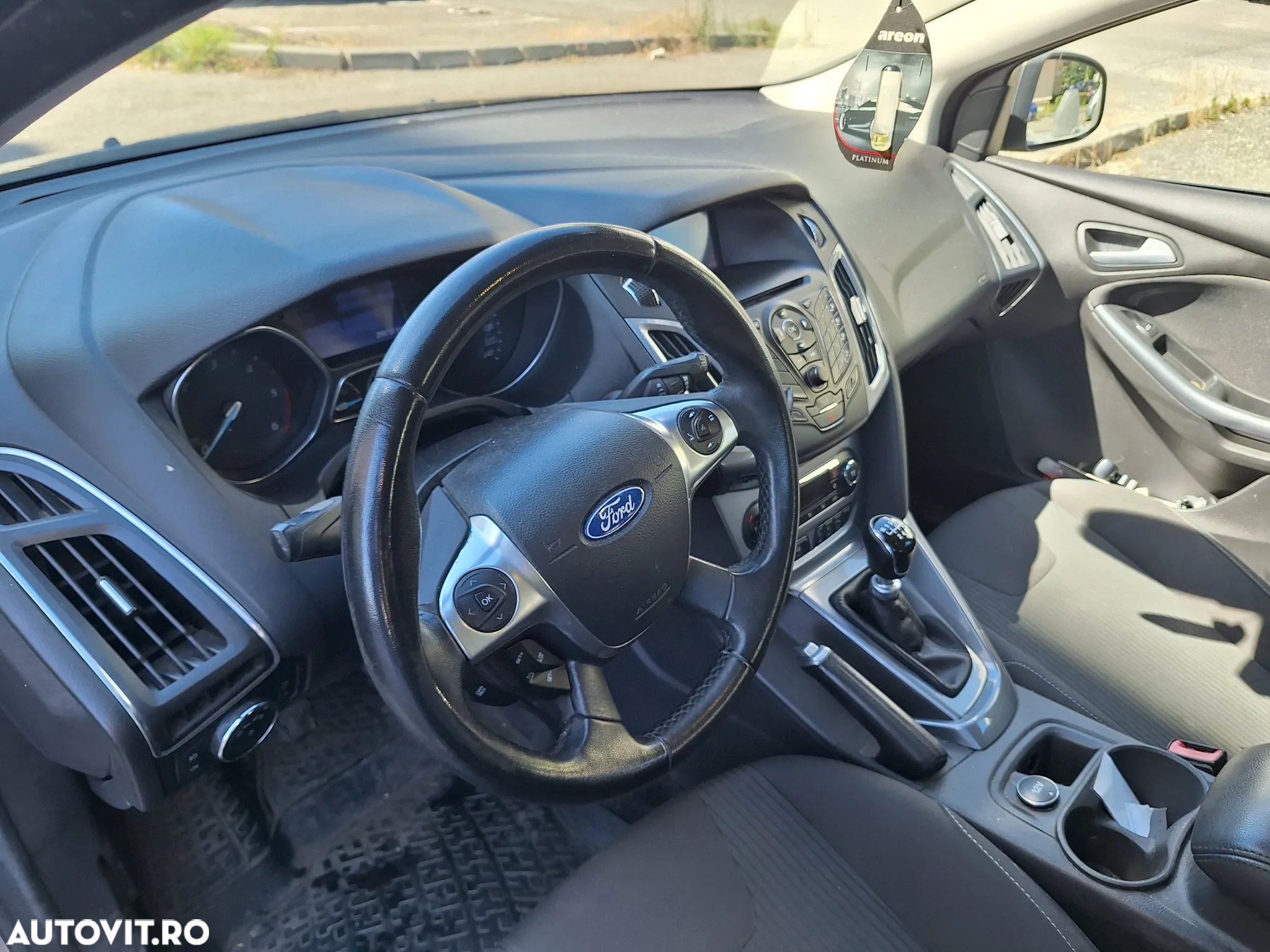 Ford Focus 1.6 TDCI DPF Titanium - 12
