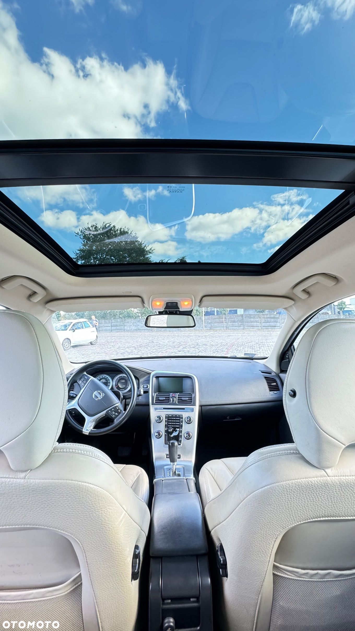 Volvo XC 60 - 1