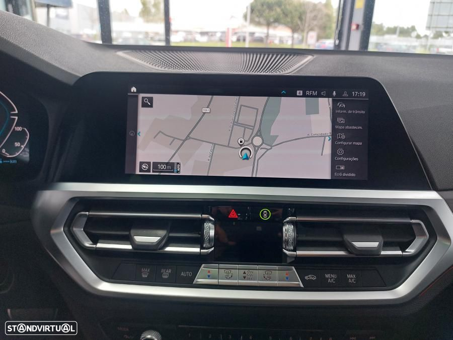 BMW 330 e Pack 50 anos M Auto - 25