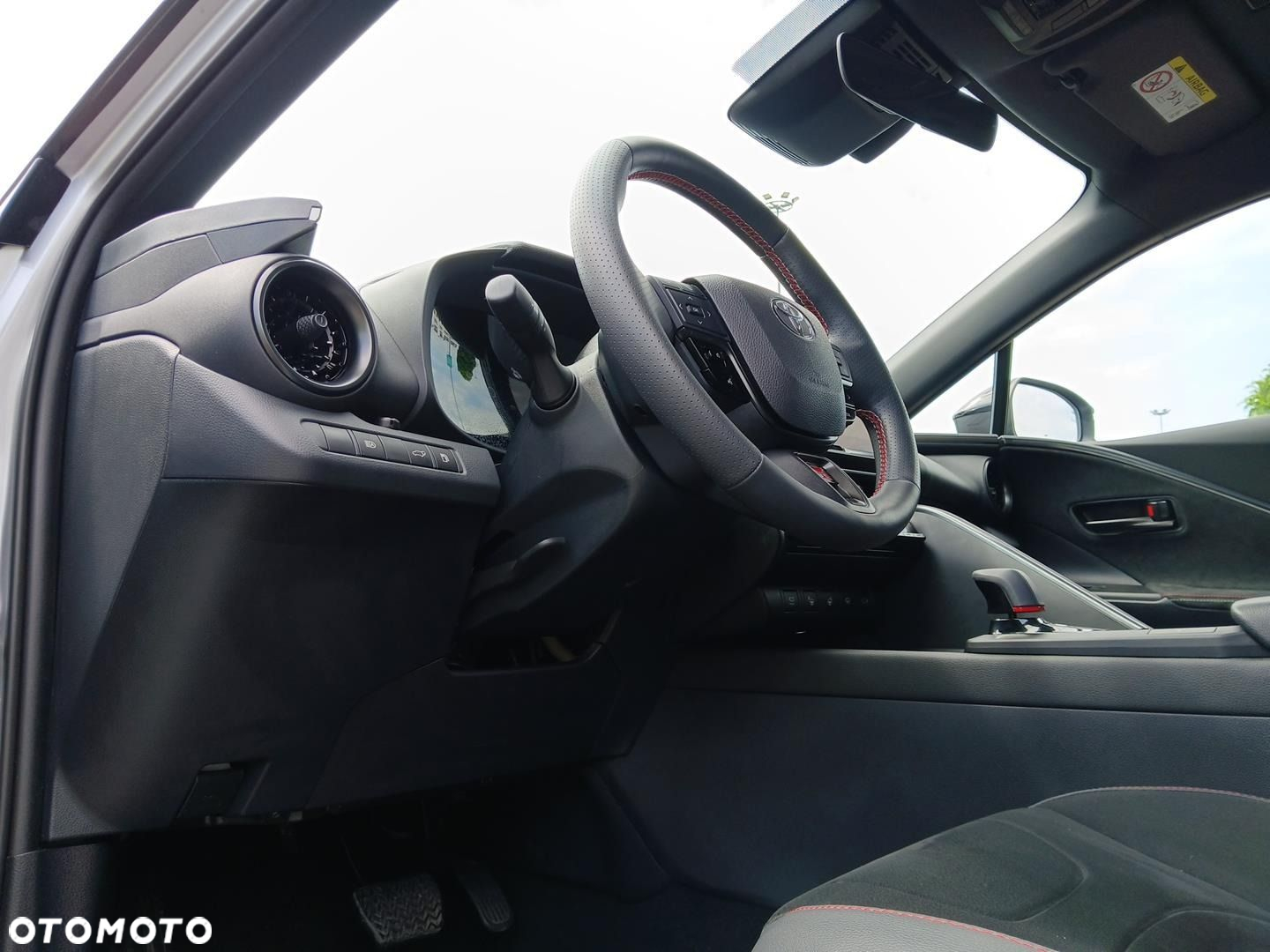 Toyota C-HR - 19
