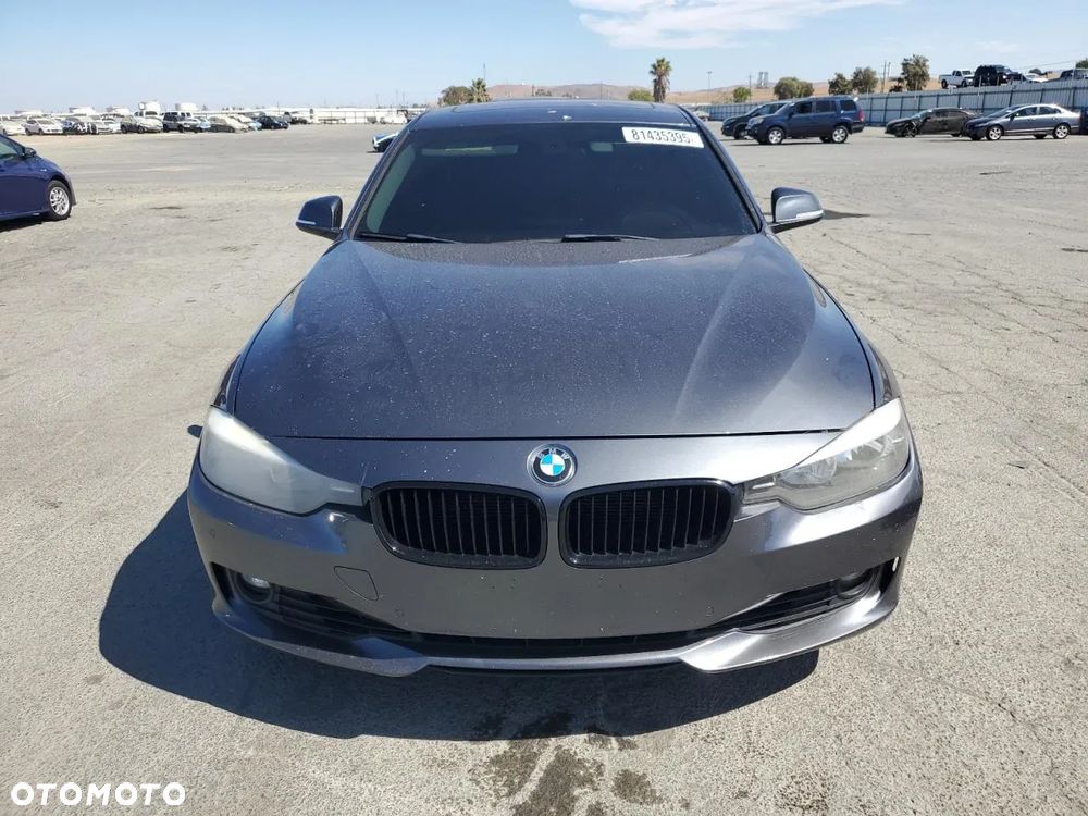 BMW Seria 3 328i - 6