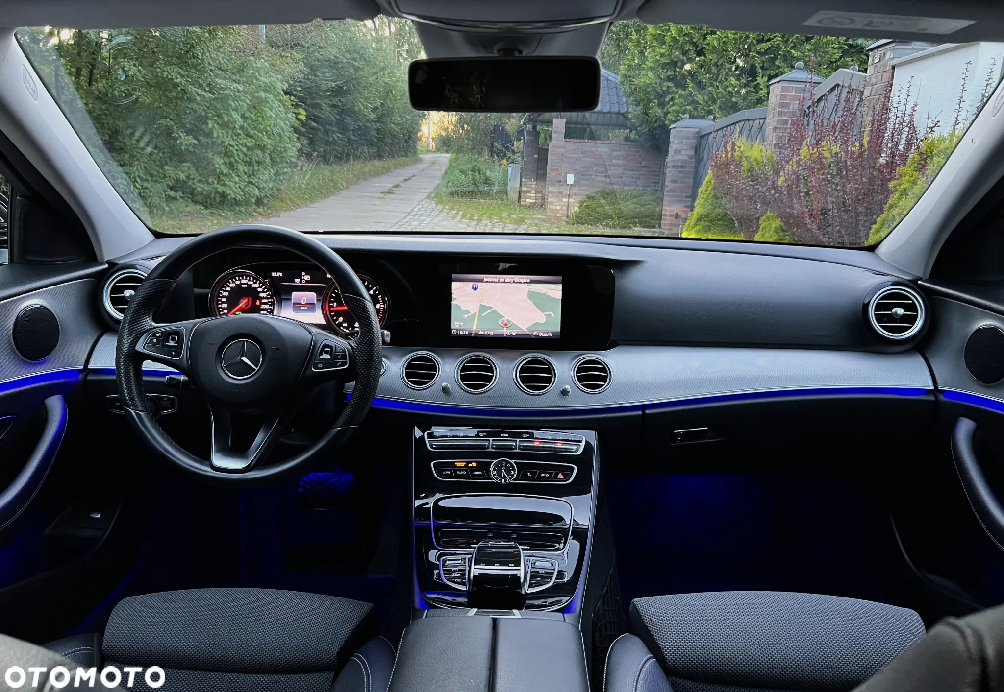 Mercedes-Benz Klasa E 220 d Business Edition 9G-TRONIC - 15