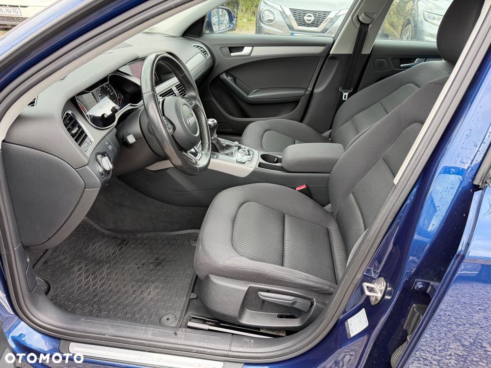 Audi A4 Limousine - 29