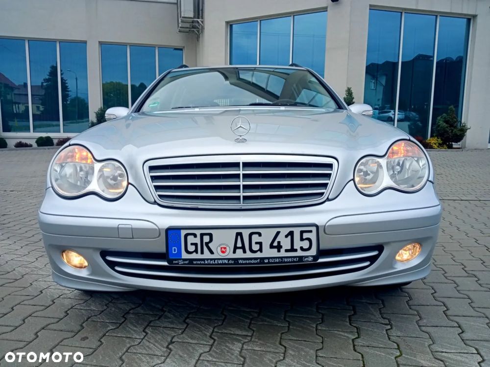 Mercedes-Benz Klasa C 180 T Kompressor Elegance Sport Edition - 6