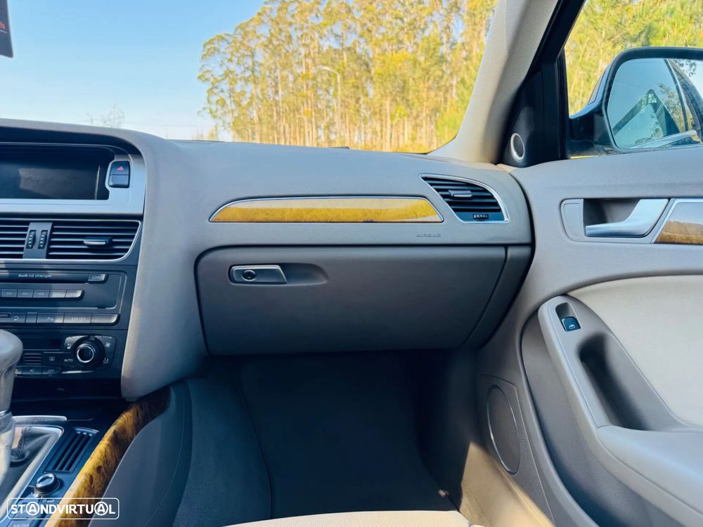 Audi A4 2.7 TDI V6 Exclusive Multitronic - 28