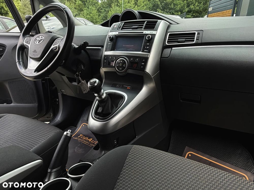 Toyota Verso 1.8 Prestige EU5 7os - 21