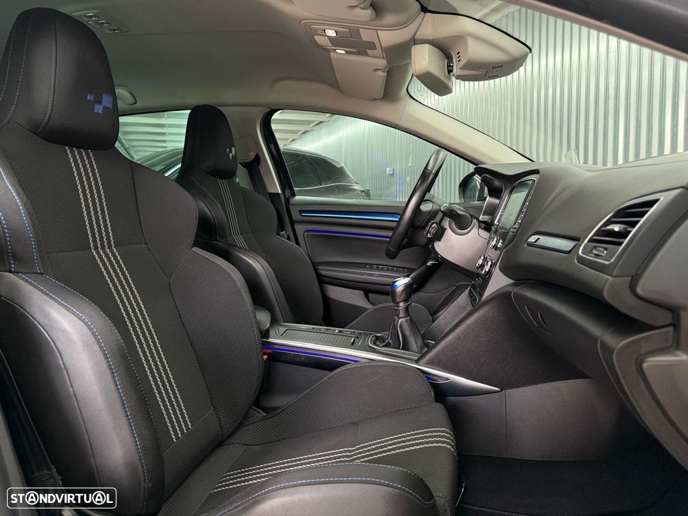 Renault Mégane 1.5 Blue dCi GT Line - 19