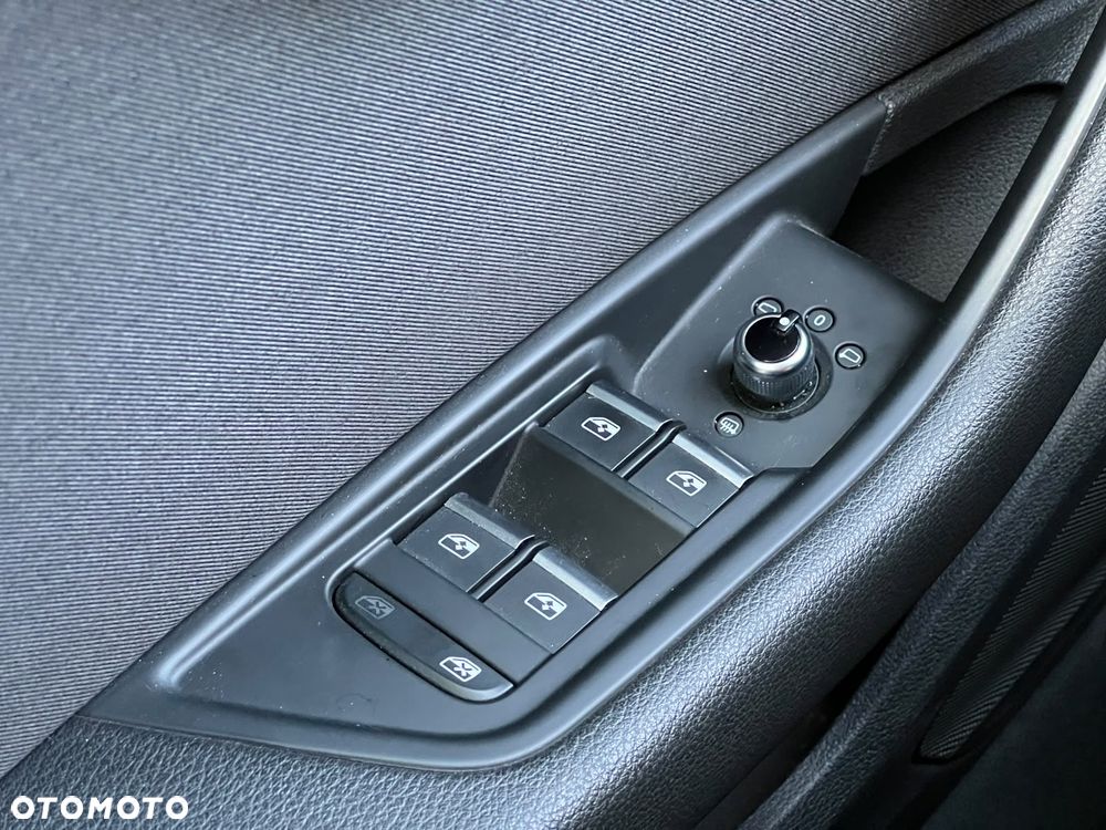 Audi A4 Limousine - 16