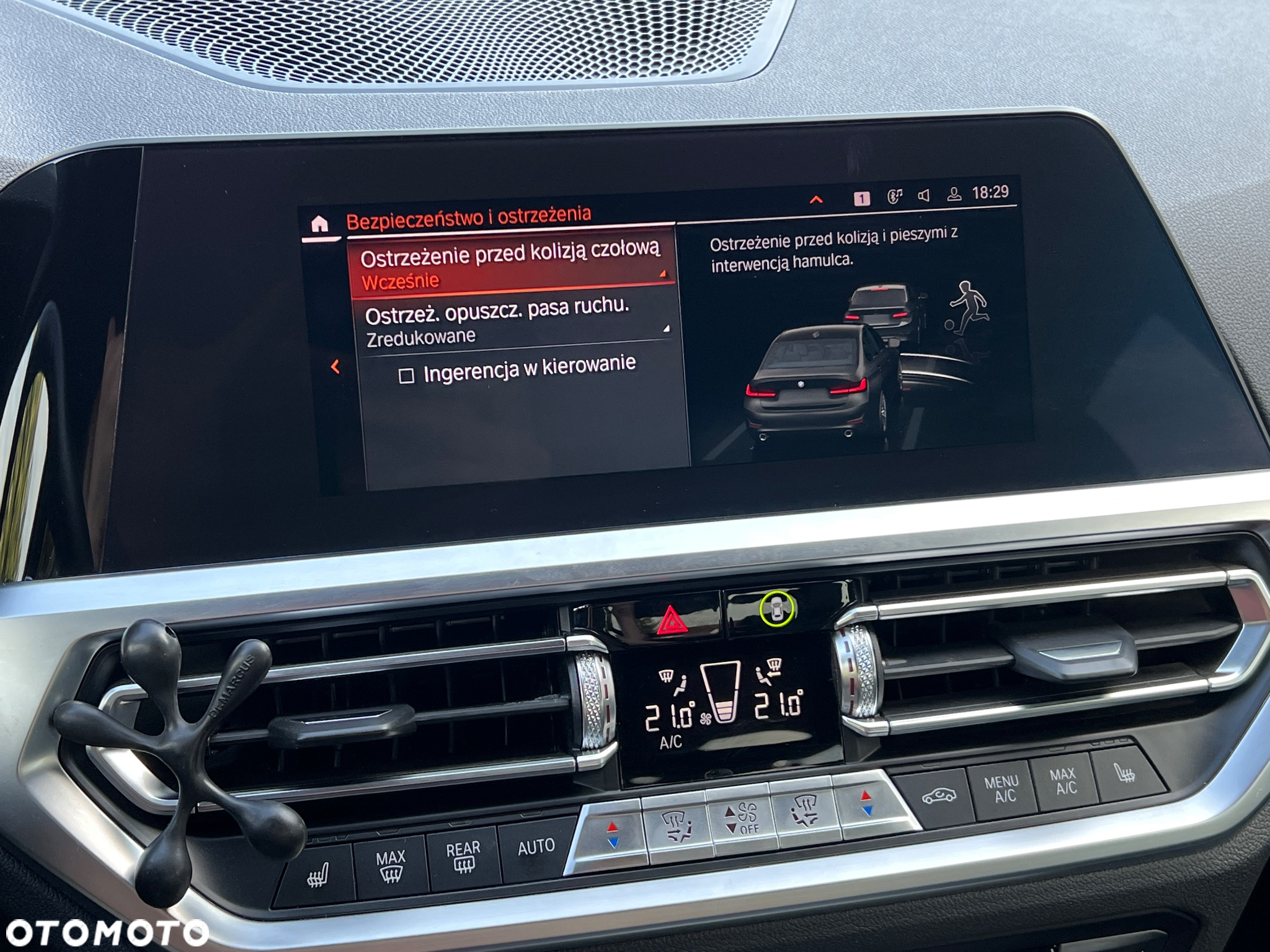 BMW Seria 3 330i Advantage - 28