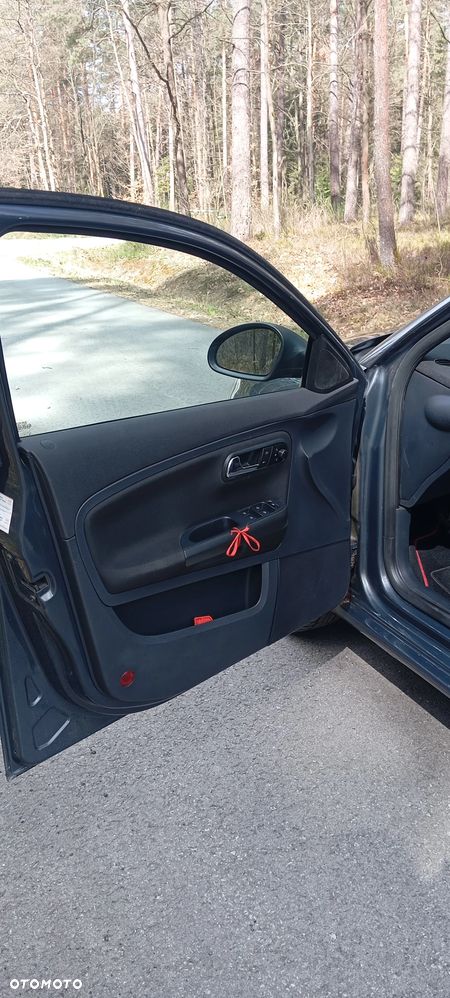 Seat Ibiza 1.4 16V Reference - 13