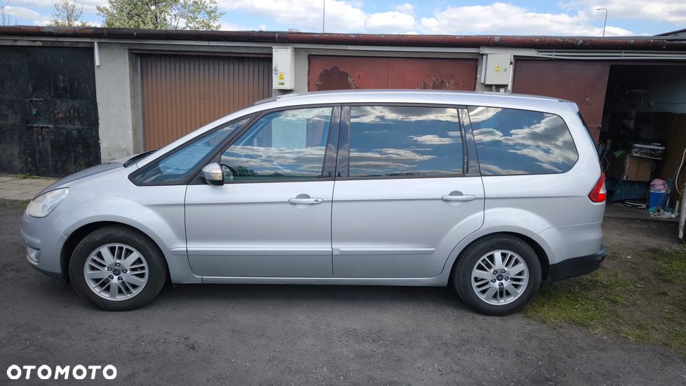 Ford Galaxy - 8
