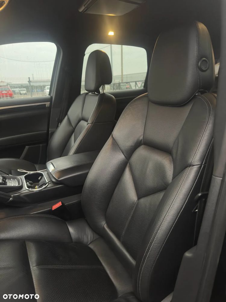 Porsche Cayenne Tiptronic S - 9