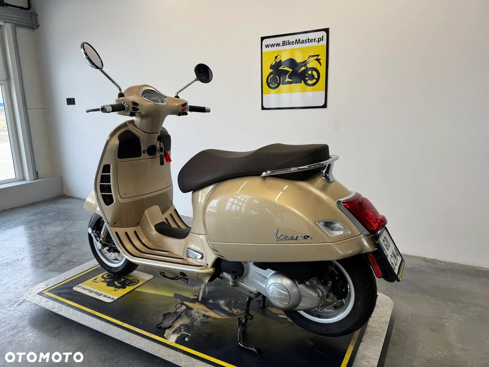 Vespa GTS - 6