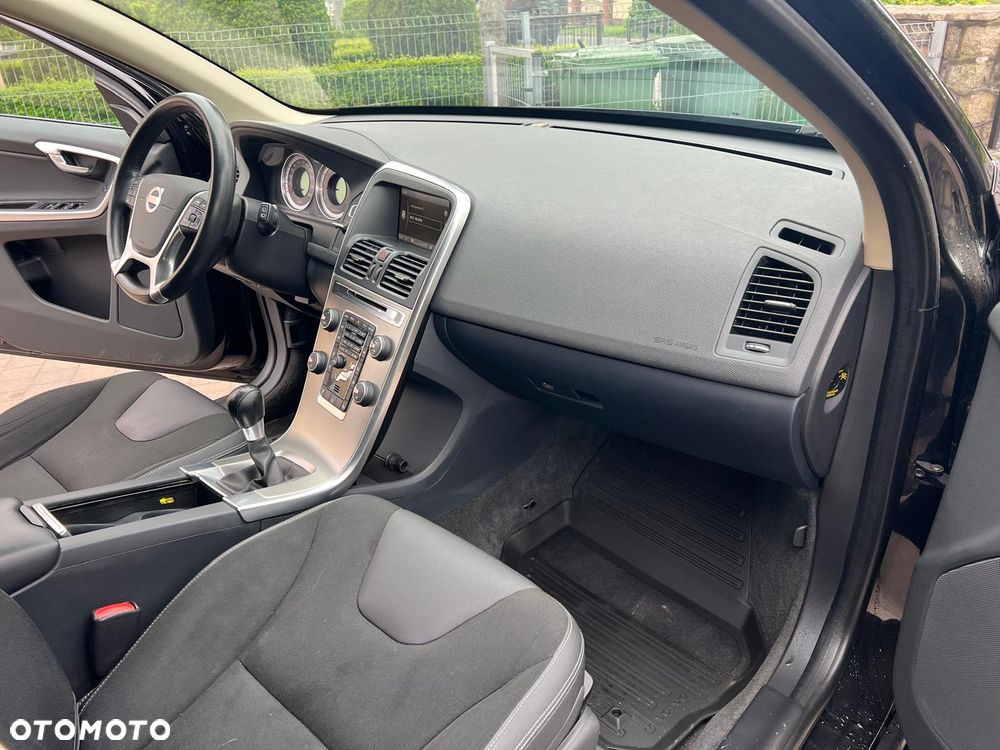 Volvo XC 60 D4 RDesign - 9