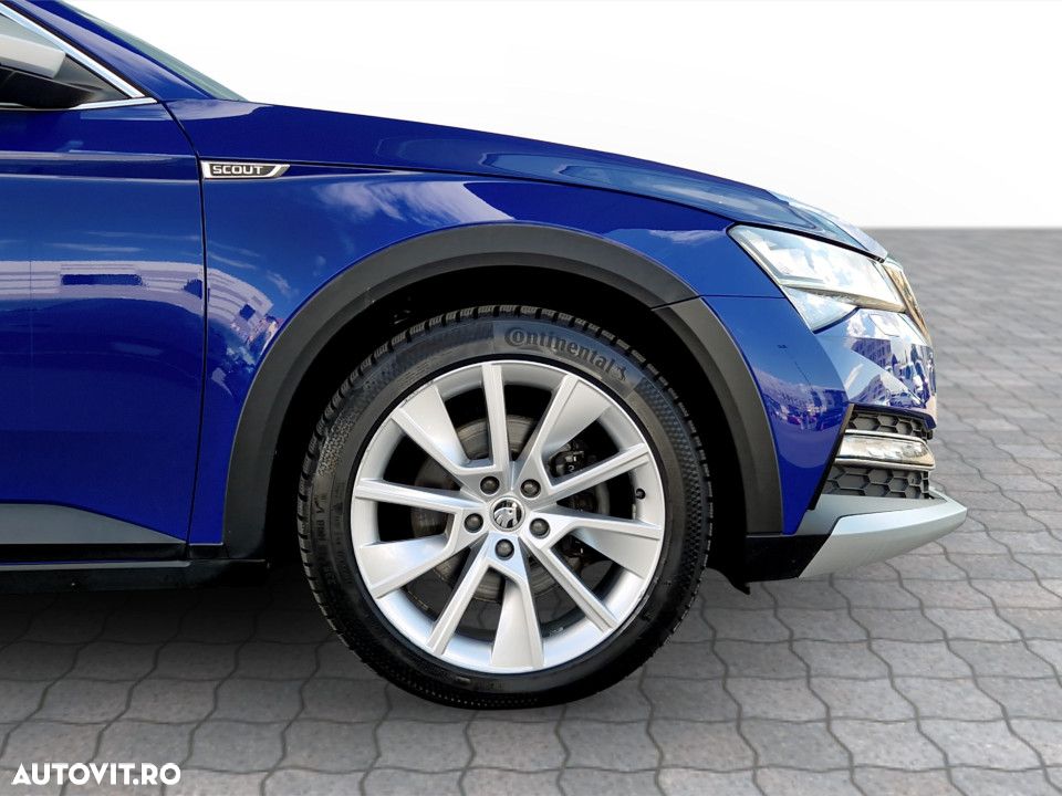 Skoda Superb 2.0 TDI 4X4 DSG Scout - 12
