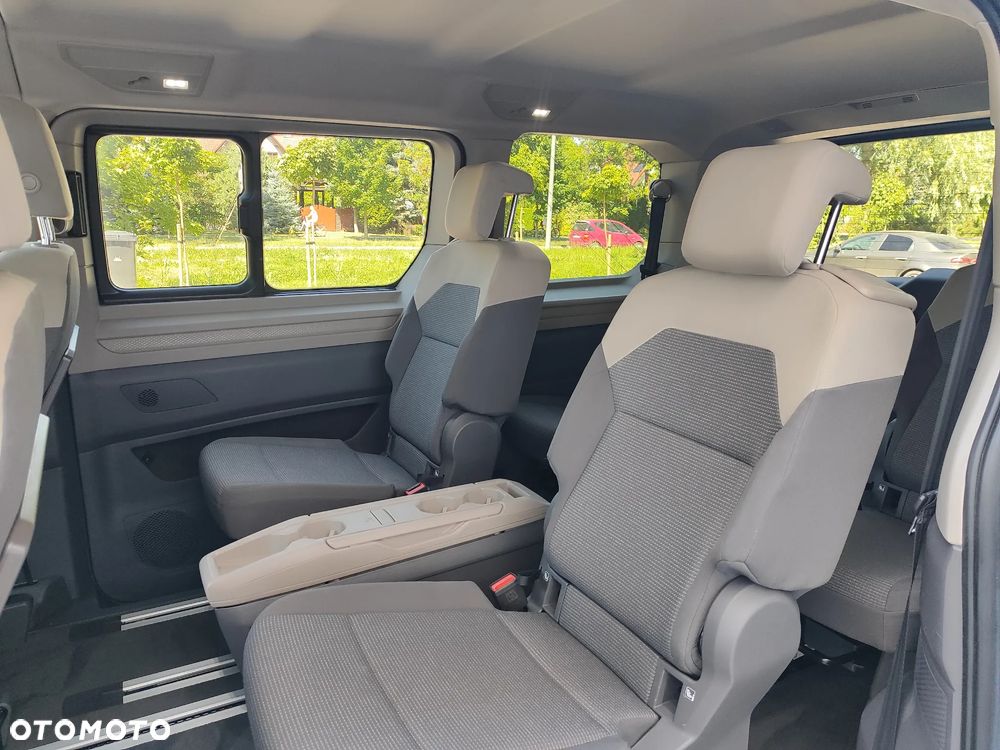Volkswagen Multivan - 20