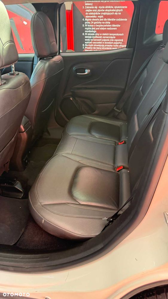 Jeep Renegade - 10