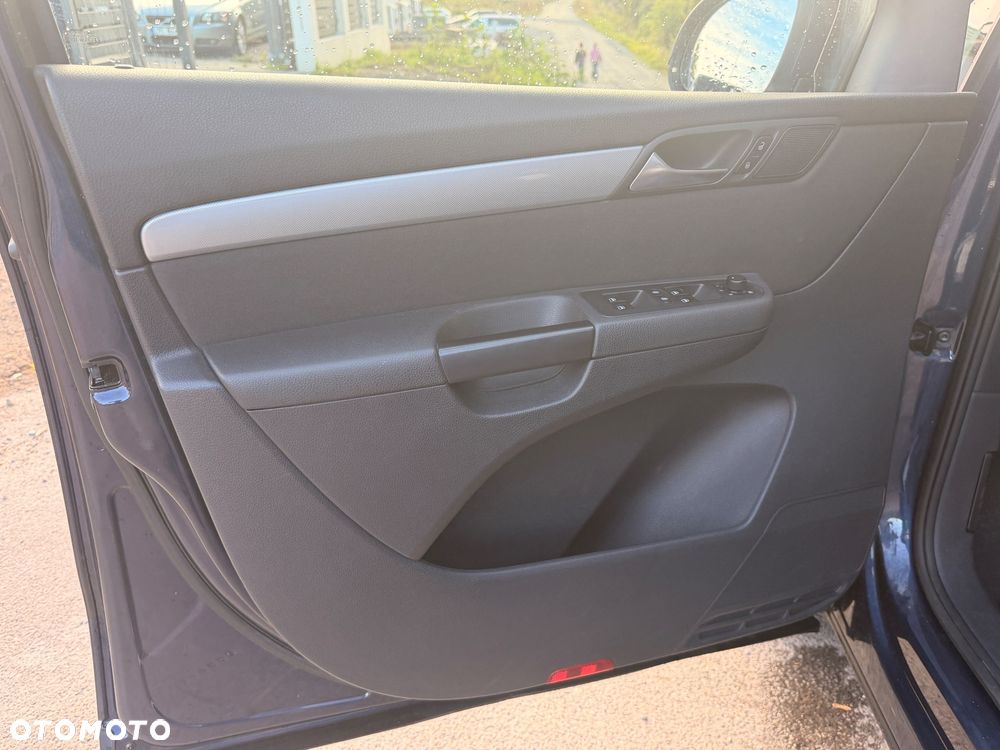 Volkswagen Sharan - 25