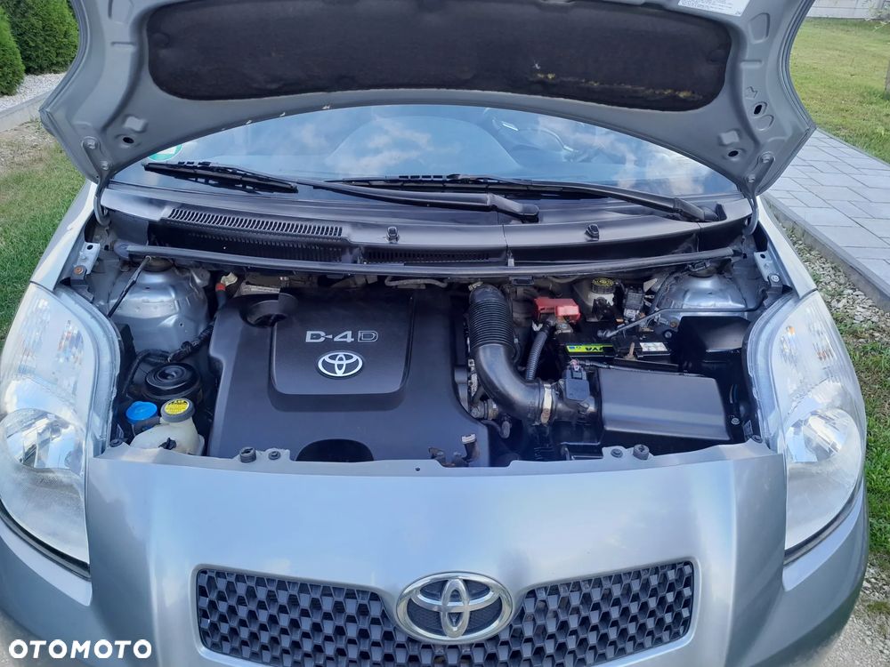 Toyota Yaris 1.4 D-4D Travel - 13