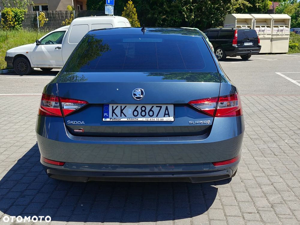 Skoda Superb 1.8 TSI Ambition - 10
