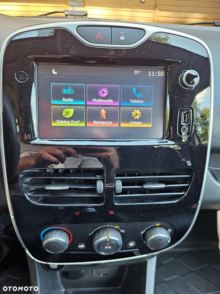Renault Clio - 11