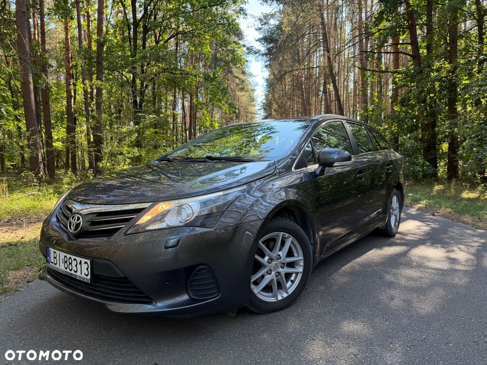 Toyota Avensis 1.6 Active - 2