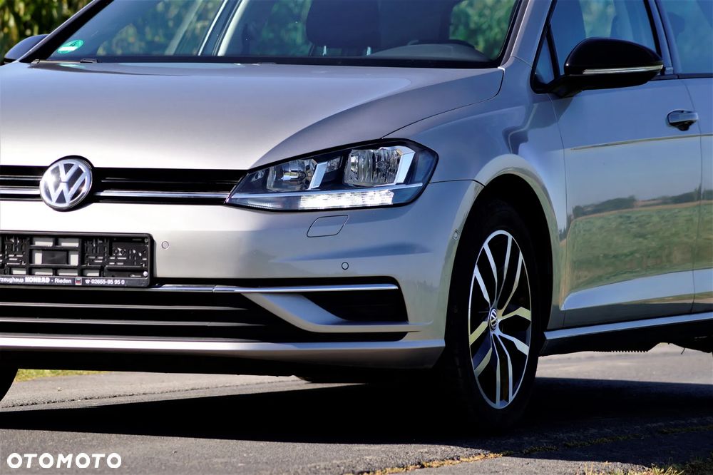 Volkswagen Golf - 18