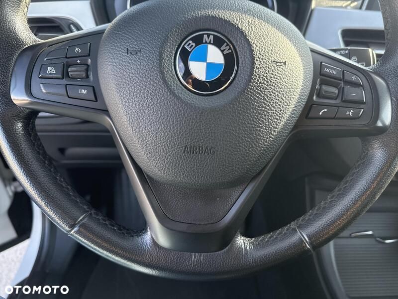 BMW X1 sDrive18i - 13