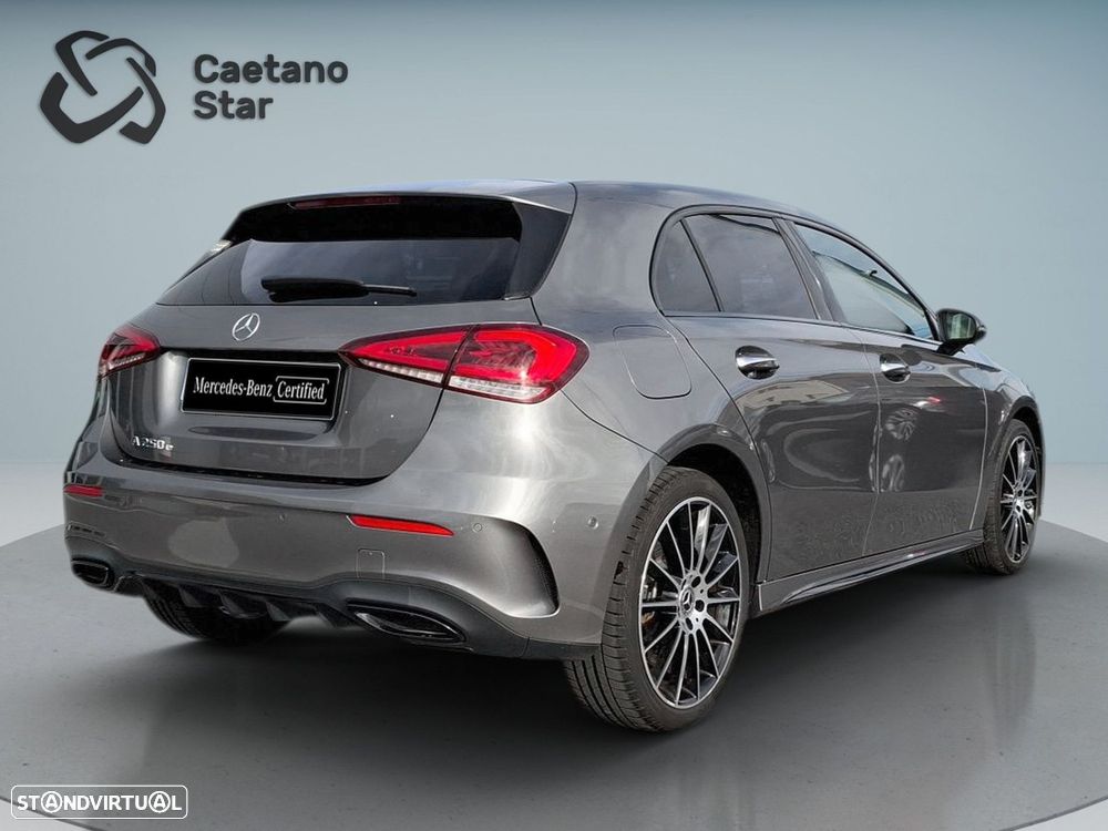 Mercedes-Benz A 250 e AMG Line - 8