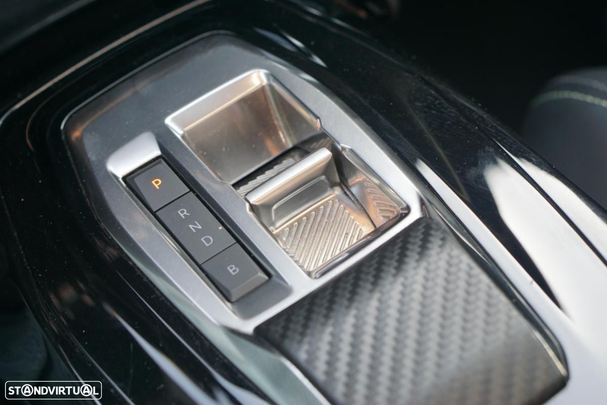 Peugeot e-2008 50 kWh GT - 25