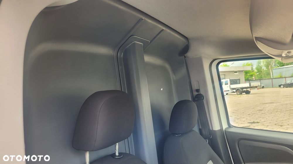 Fiat Doblo - 22