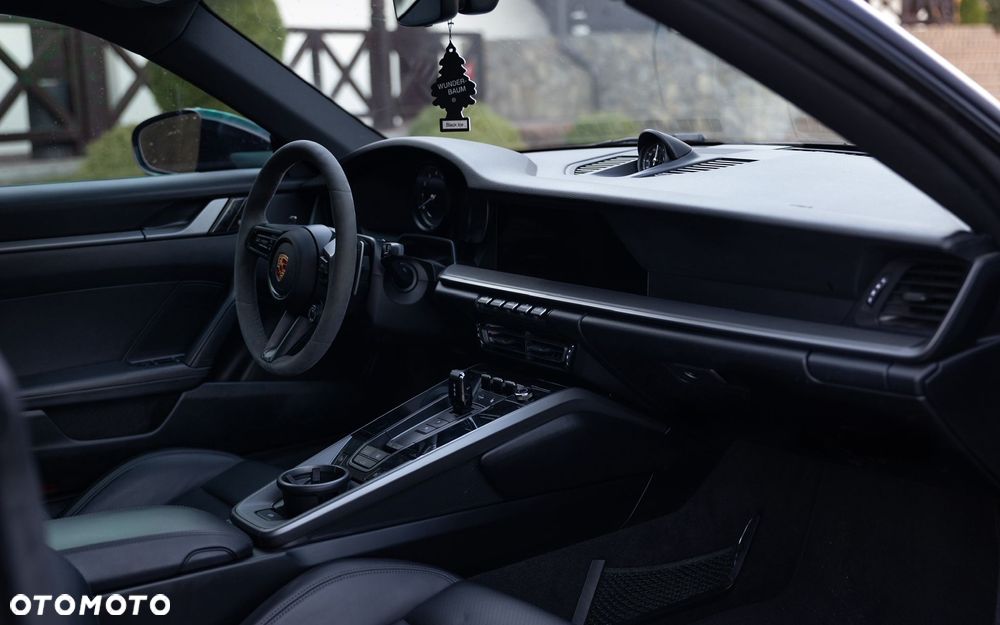 Porsche 911 Carrera S PDK - 24