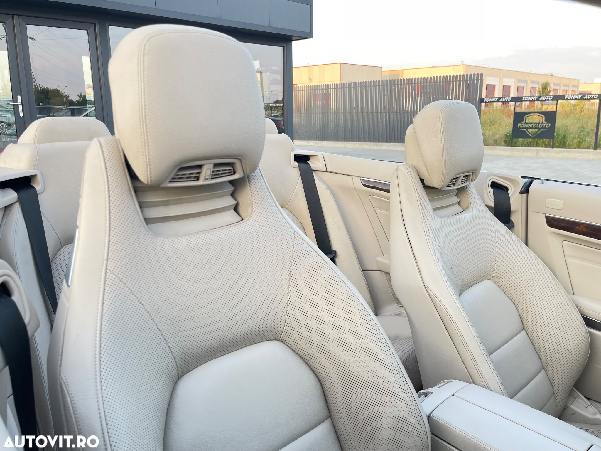 Mercedes-Benz E 400 Cabrio 7G-TRONIC - 18