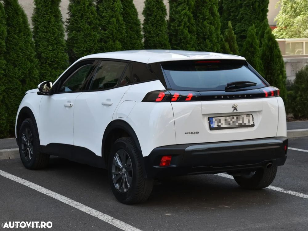 Peugeot 2008 - 4