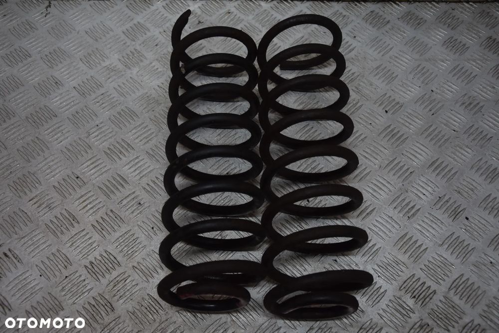 JEEP CHEROKEE XJ 4.0 LIFT SPRĘŻYNY LEWA PRAWA PRZÓD - 1