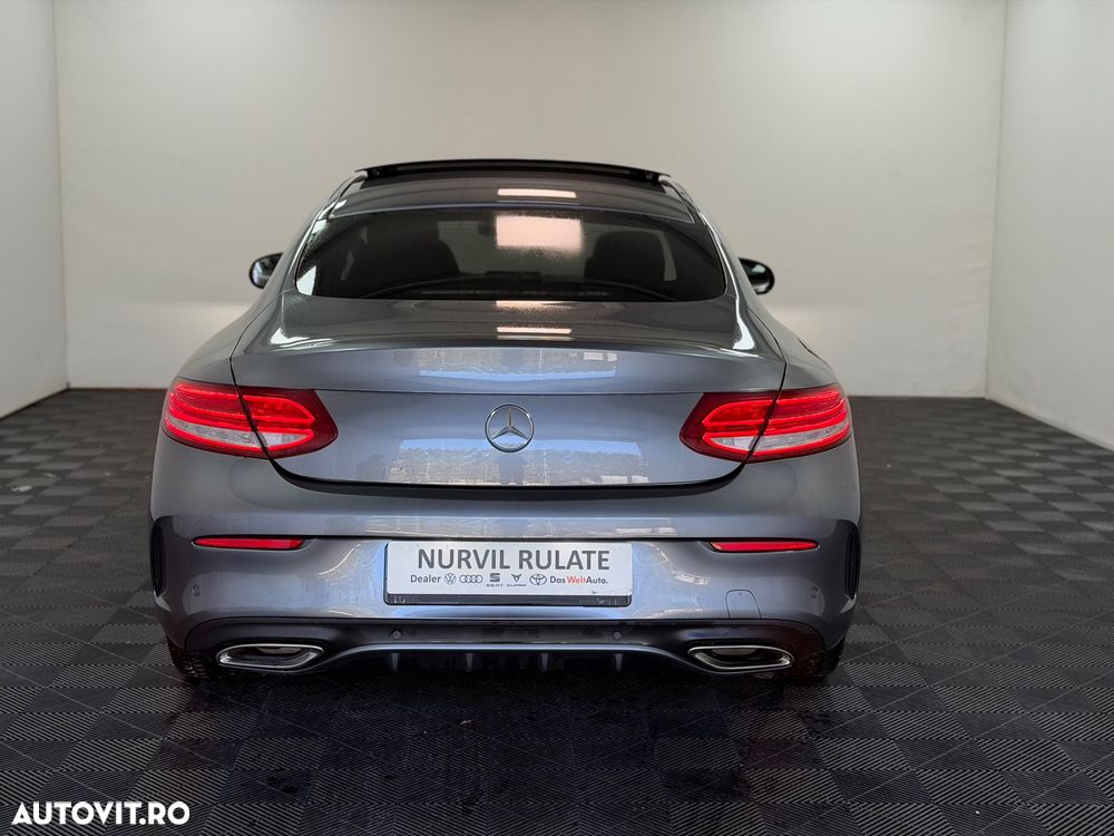 Mercedes-Benz C 180 9G-TRONIC AMG Line - 23