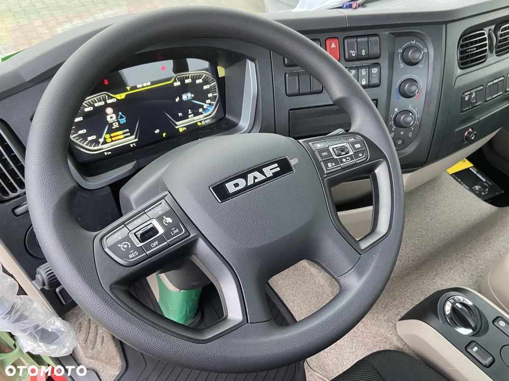 DAF XB260 12t Śmieciarka - 4