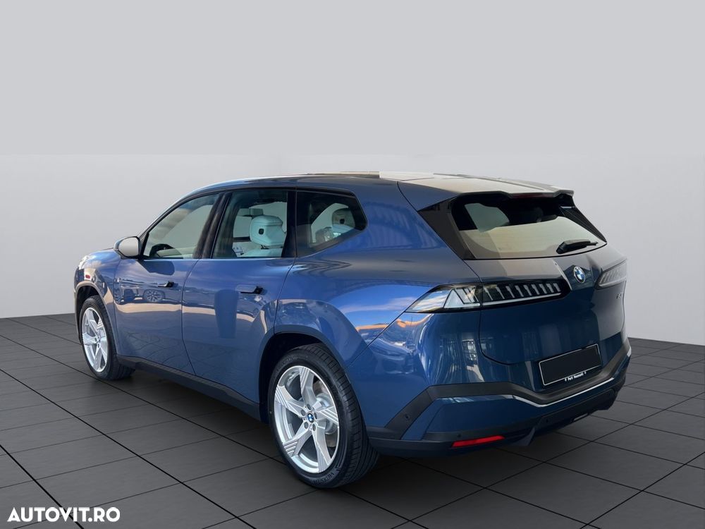 BMW iX3 50 xDrive - 5