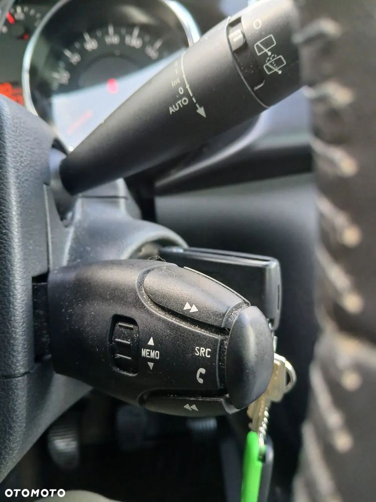 Peugeot 3008 1.6 HDi Access - 20