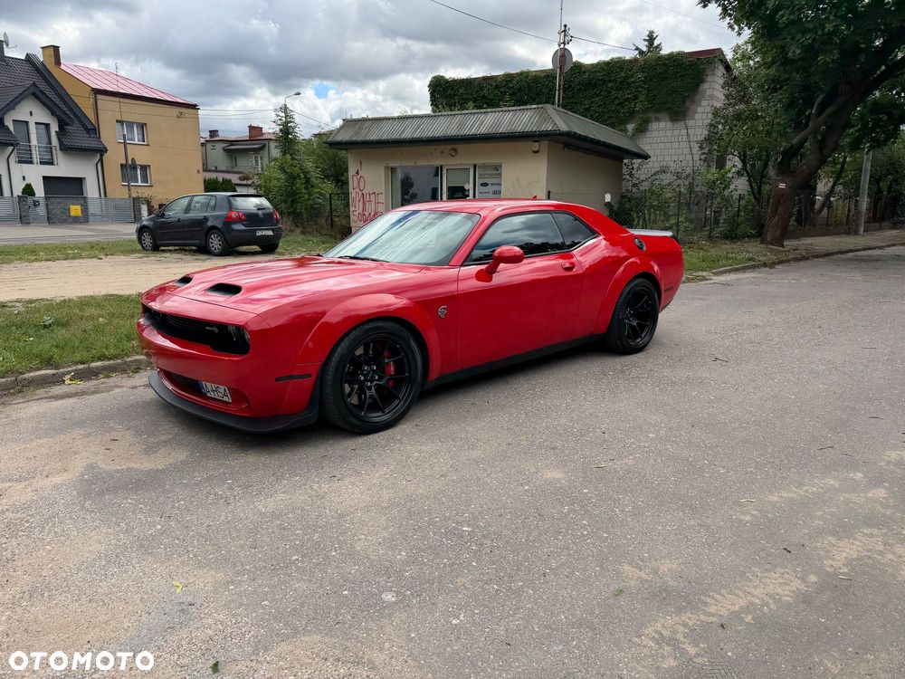 Dodge Challenger - 8