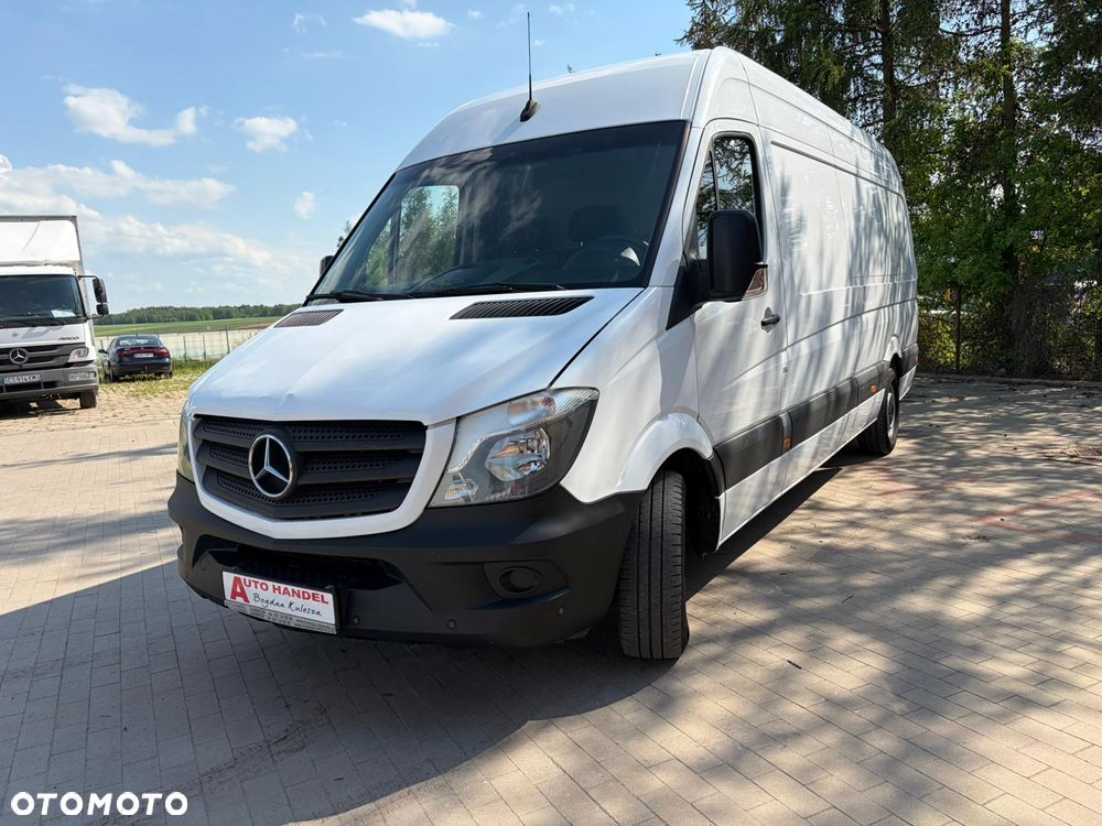 Mercedes-Benz Sprinter - 4