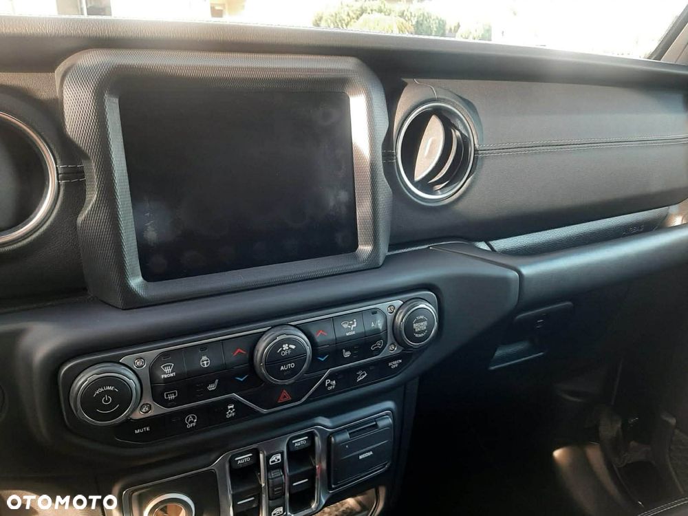 Jeep Wrangler Unlimited GME 2.0 Turbo Sahara - 14