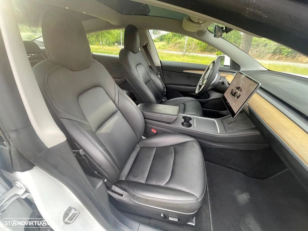 Tesla Model 3 Performance Dual Motor AWD - 40